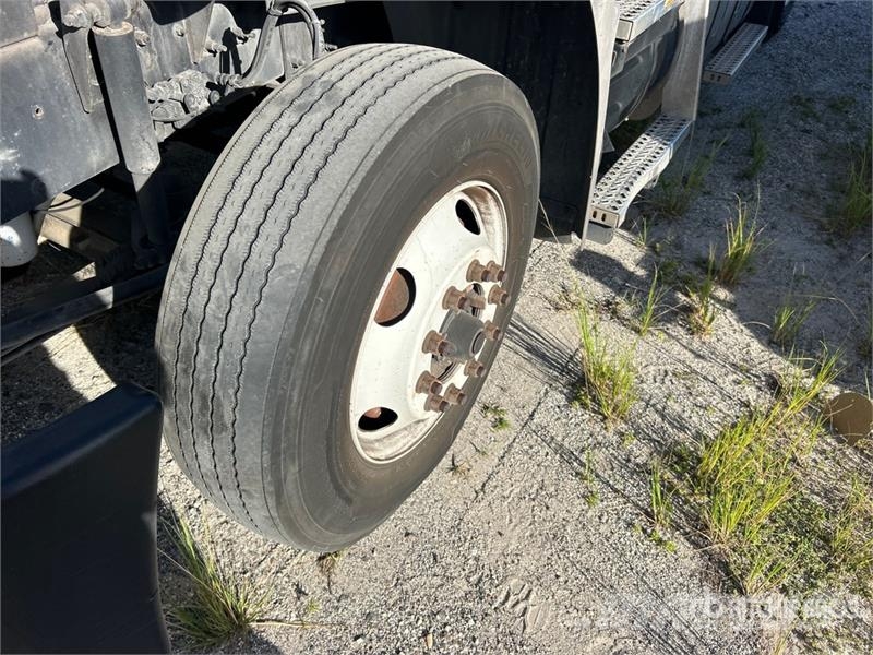 Mack CXU612 Trekkvogner