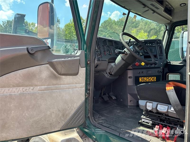Mack CXU612 Autotractoare