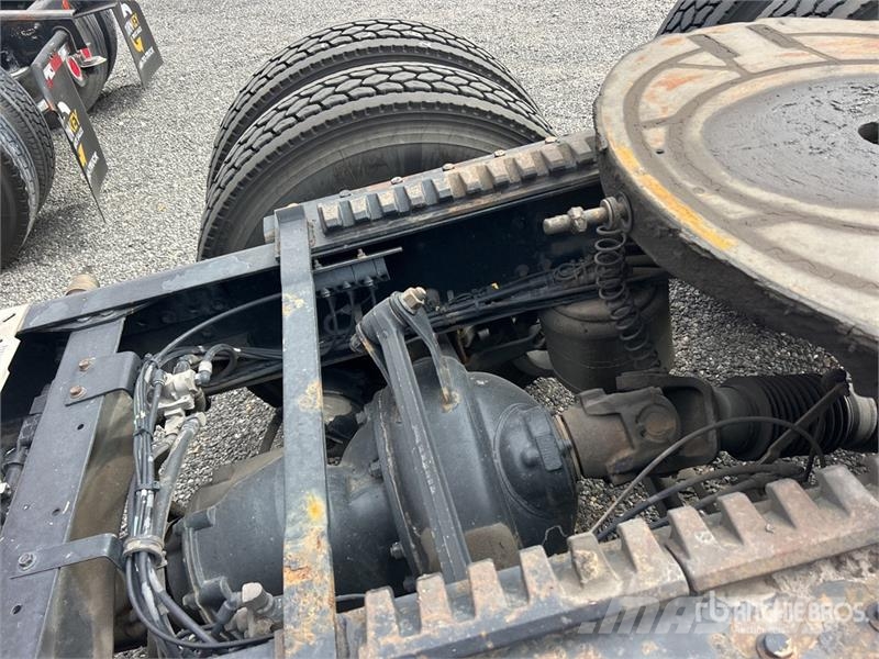 Mack CXU613 Tracteur routier