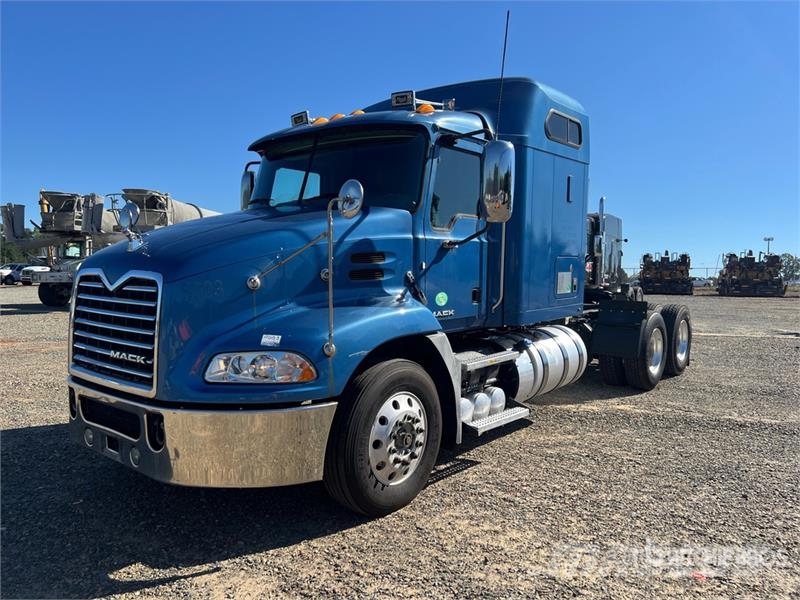 Mack CXU613 Traktorske jedinice