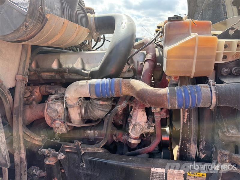 Mack CXU613 Vilcēji