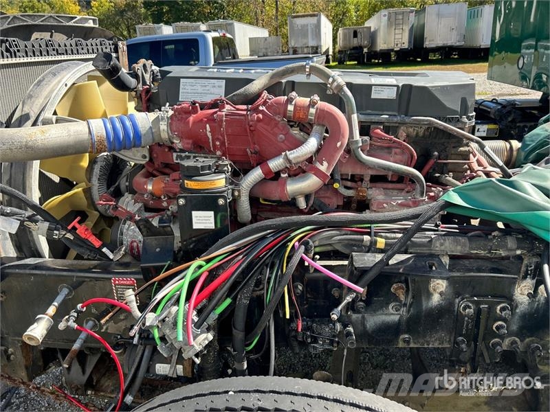 Mack CXU613 Autotractoare