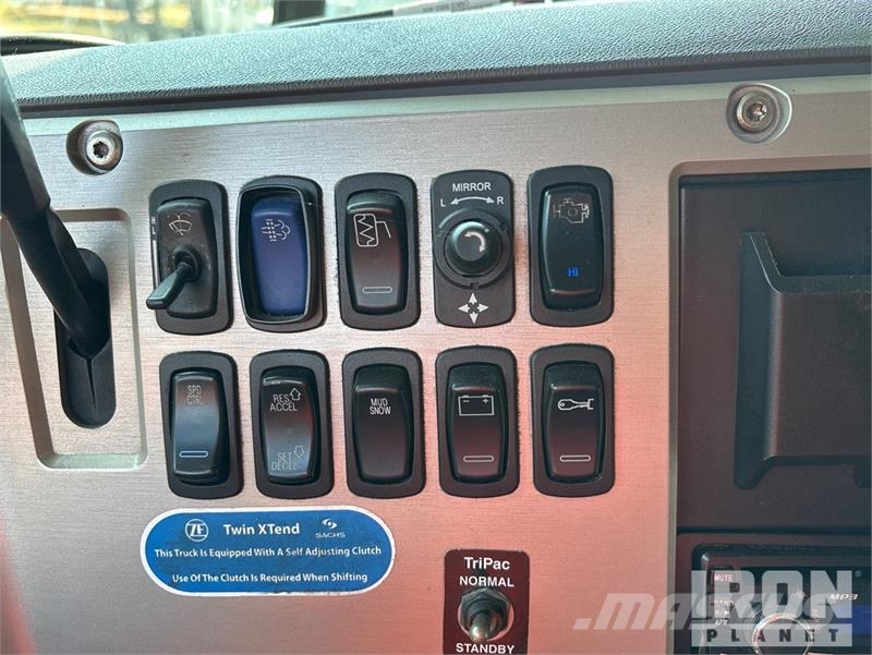 Mack CXU613 Motrici e Trattori Stradali