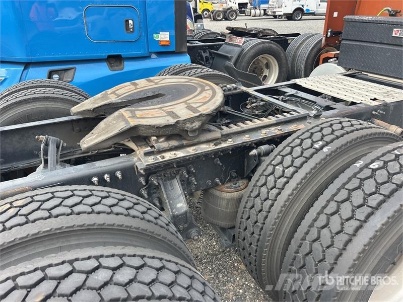 Mack CXU613 Tracteur routier