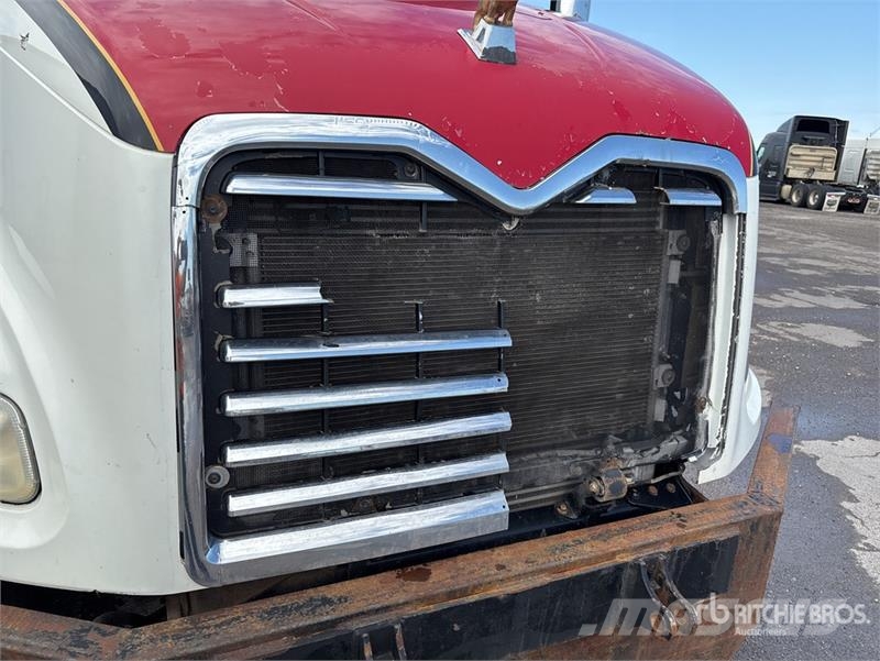 Mack CXU613 Vilcēji