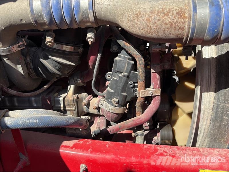 Mack CXU613 Тягачі
