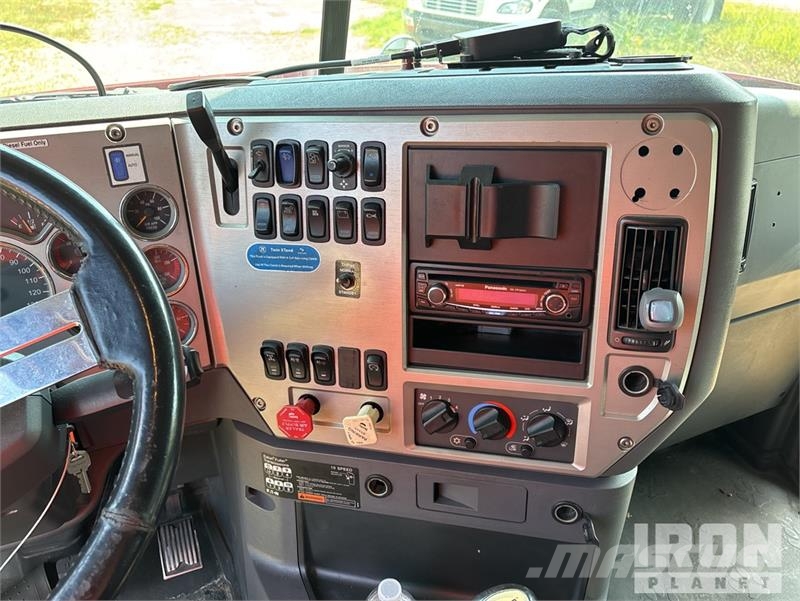 Mack CXU613 Motrici e Trattori Stradali