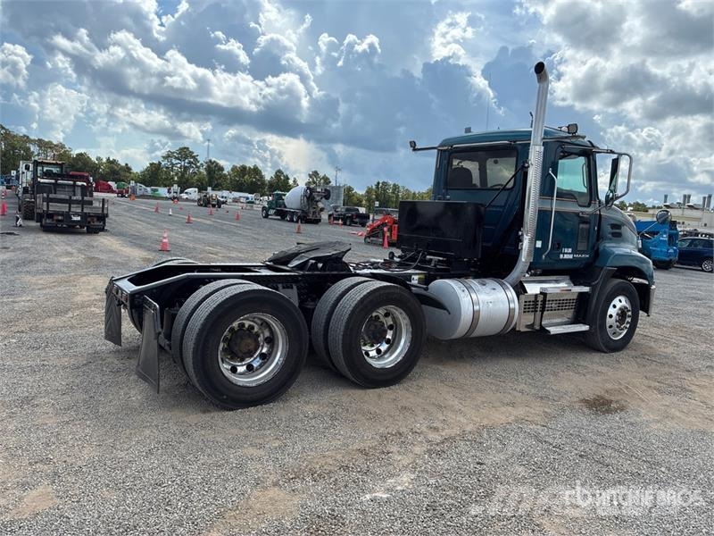 Mack CXU613 Sattelzugmaschinen