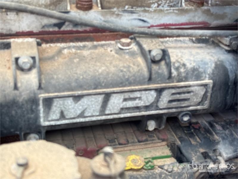 Mack CXU613 Vilcēji
