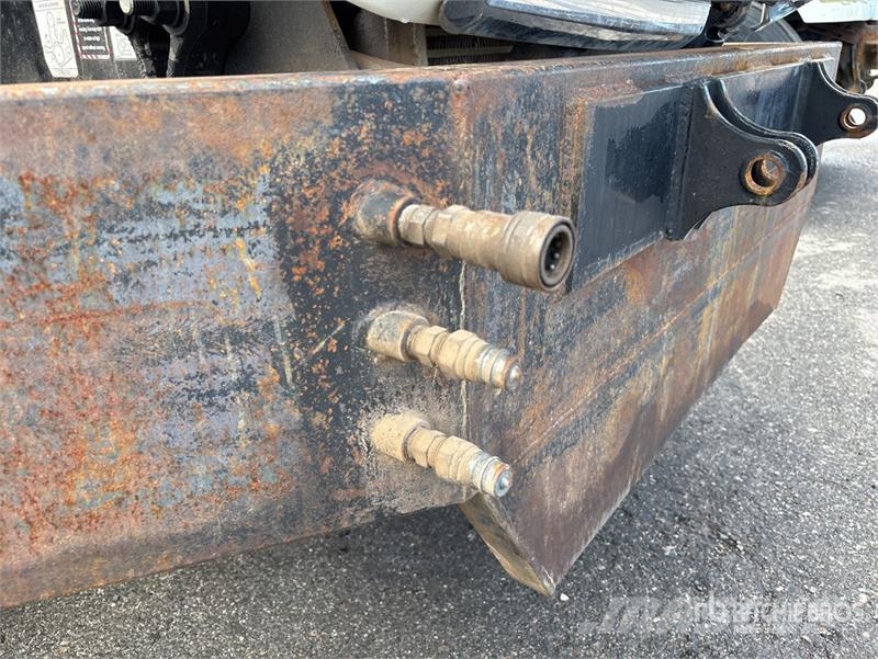 Mack CXU613 Vilcēji