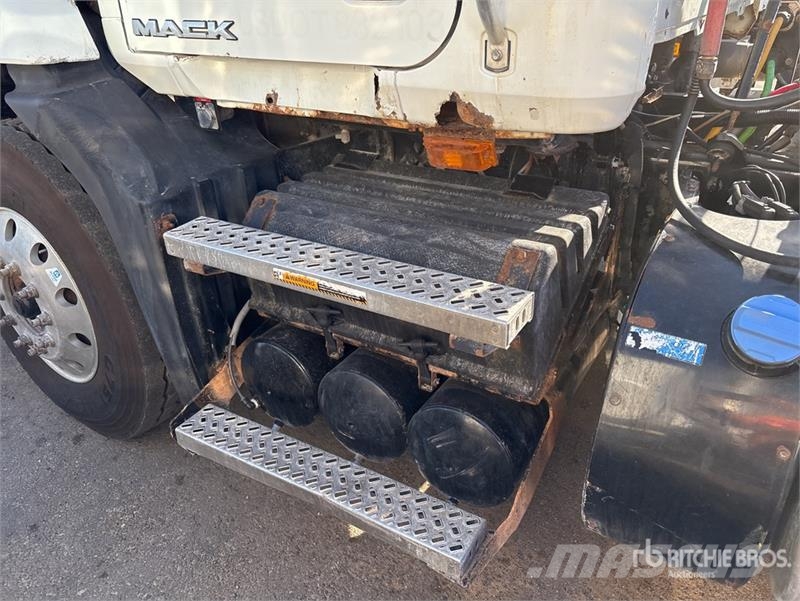 Mack CXU613 Sattelzugmaschinen