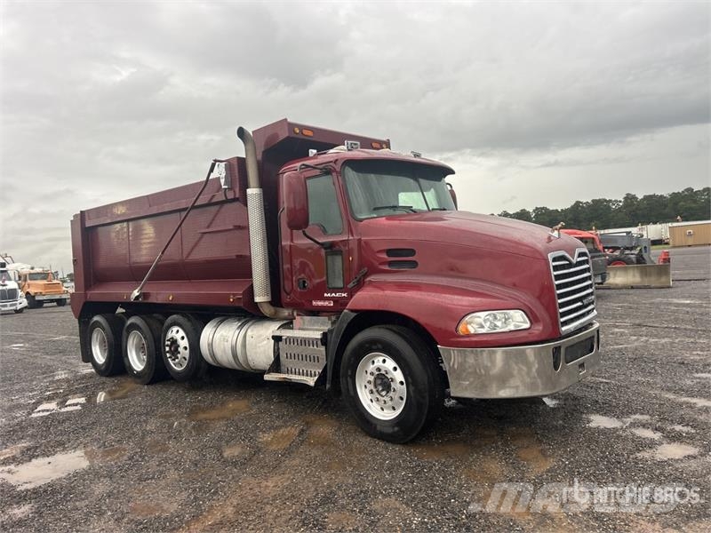 Mack CXU613 Camiones bañeras basculantes o volquetes