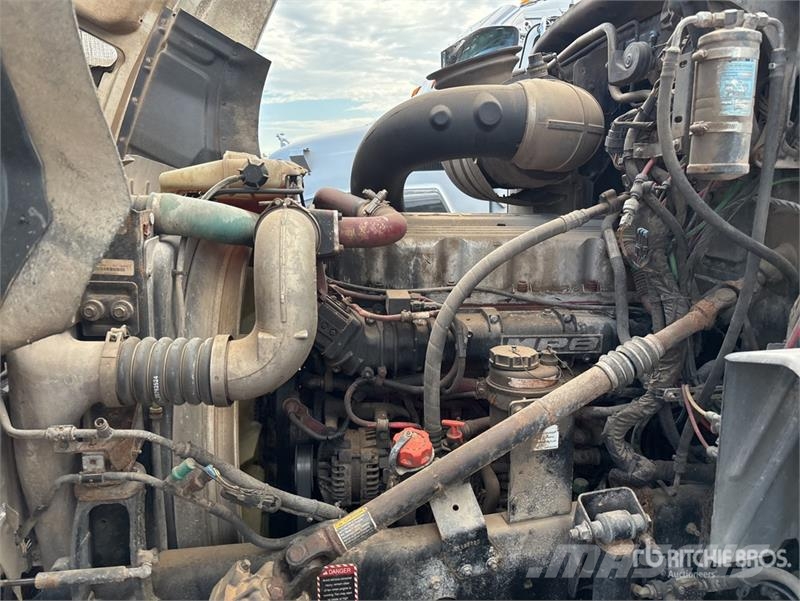Mack CXU613 Vilcēji