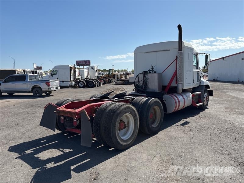 Mack CXU613 Тягачі