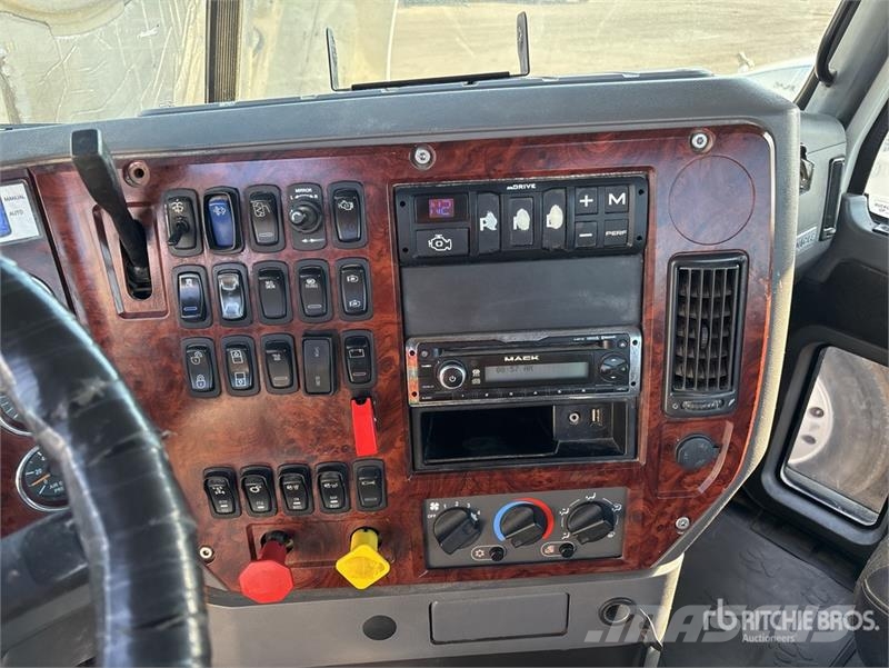 Mack CXU613 Sattelzugmaschinen