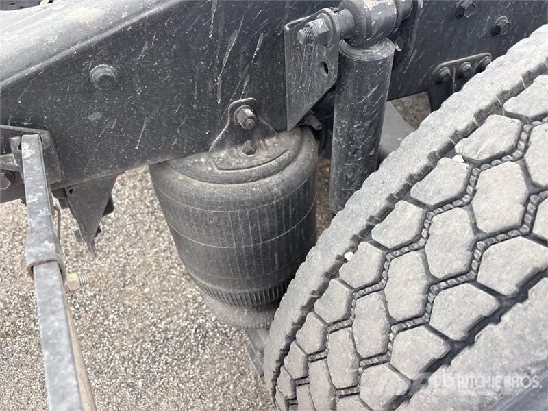Mack CXU613 Tegljači