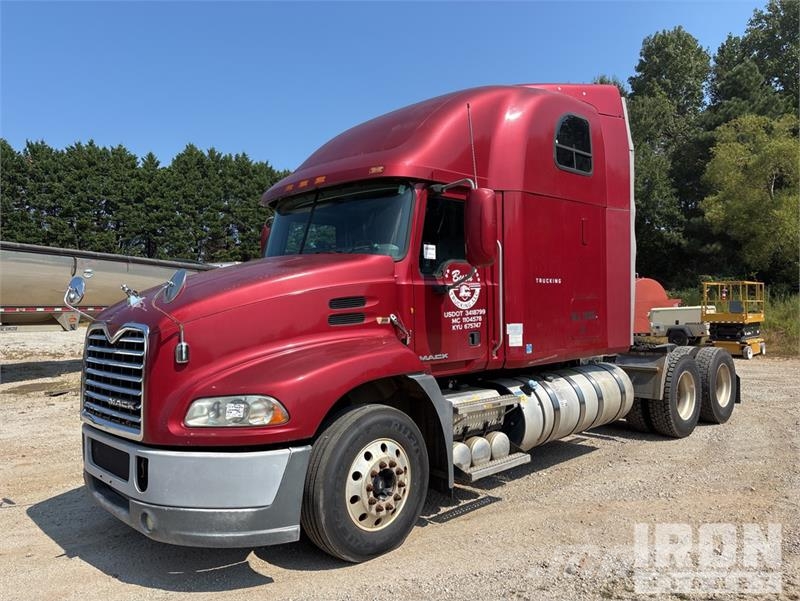 Mack CXU613 Motrici e Trattori Stradali