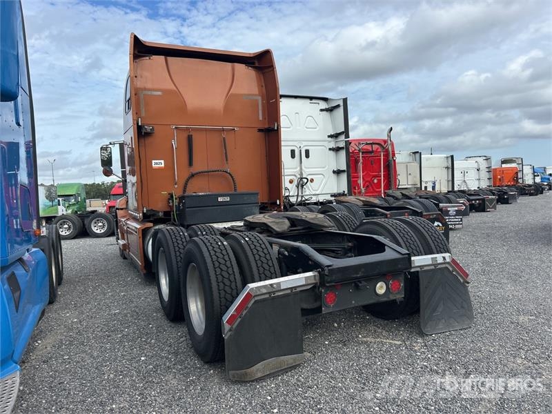 Mack CXU613 Tracteur routier