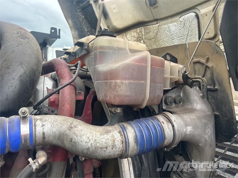 Mack CXU613 Camiones bañeras basculantes o volquetes