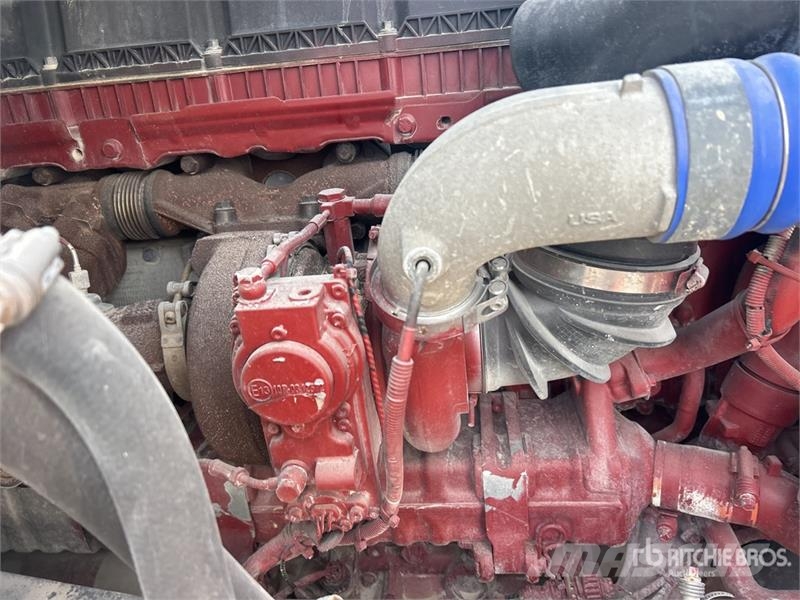Mack CXU613 Тягачі