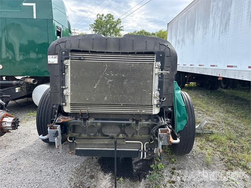 Mack CXU613 Naudoti vilkikai