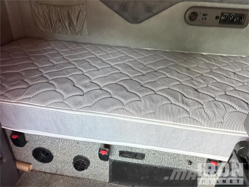 Mack CXU613 Motrici e Trattori Stradali