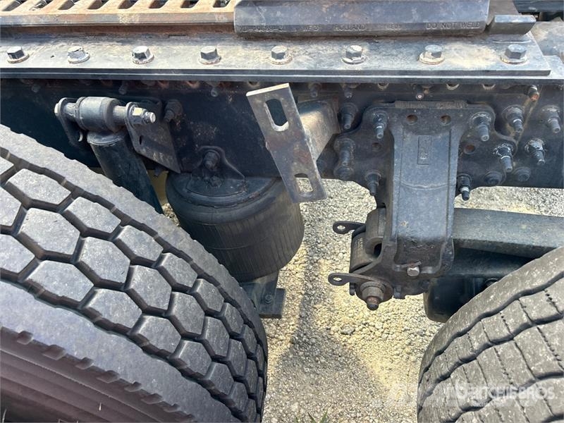 Mack CXU613 Autotractoare