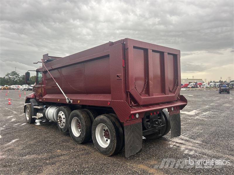 Mack CXU613 Camiones bañeras basculantes o volquetes