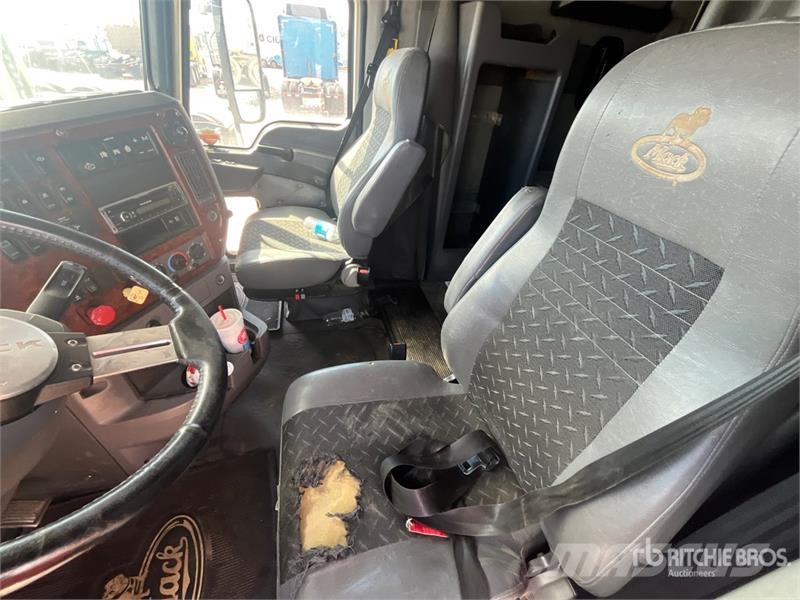 Mack CXU613 Traktorske jedinice