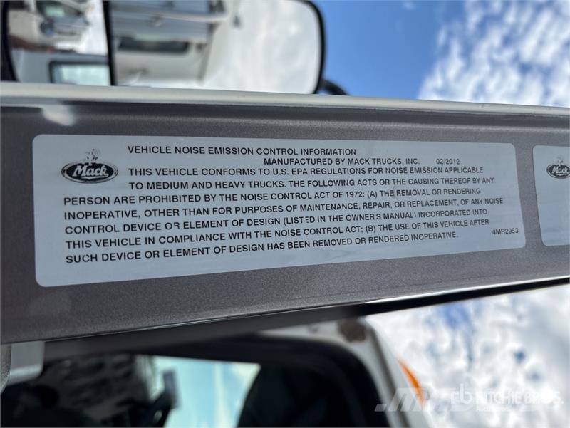 Mack CXU613 Vilcēji