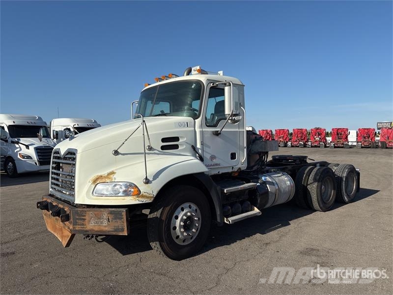 Mack CXU613 Sattelzugmaschinen