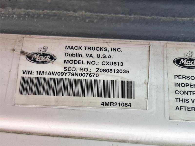Mack CXU613 Тягачі