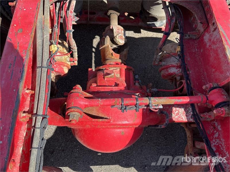 Mack CXU613 Тягачі