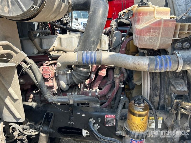 Mack CXU613 Autotractoare