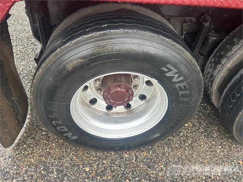 Mack CXU613 Camiones bañeras basculantes o volquetes