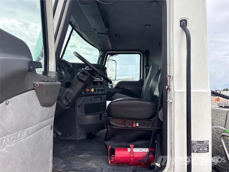 Mack CXU613 Tegljači