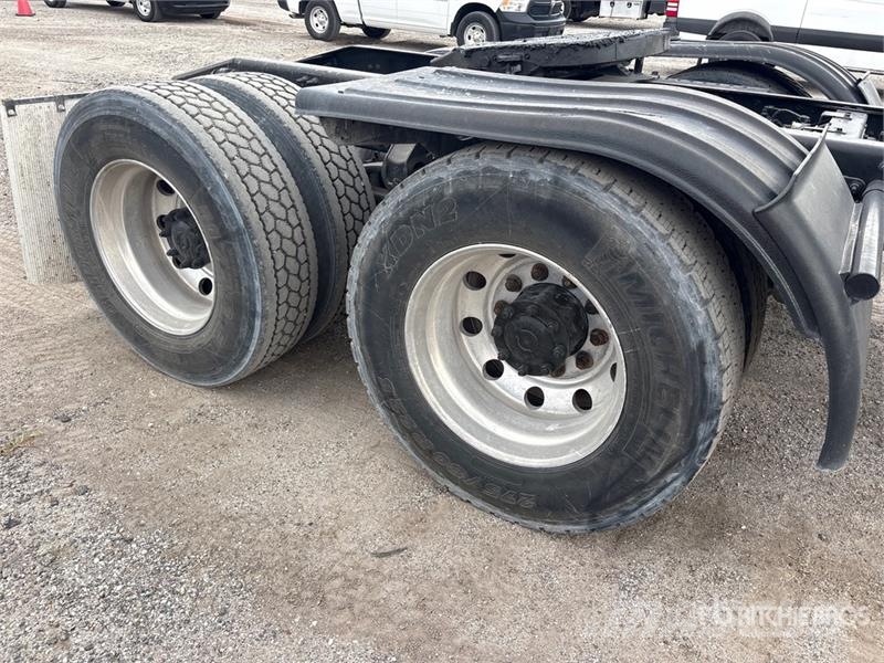Mack CXU613 Tegljači