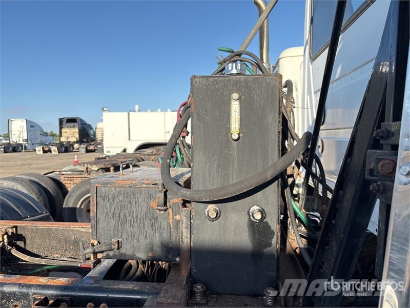 Mack CXU613 Sattelzugmaschinen