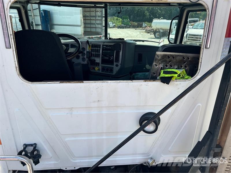 Mack CXU613 Autotractoare