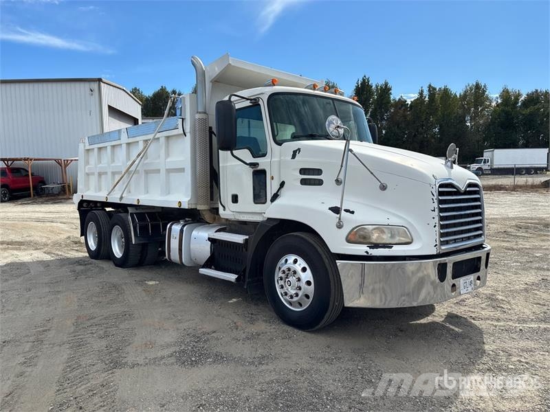 Mack CXU613 6x4 T/A Dump Truck Kipper