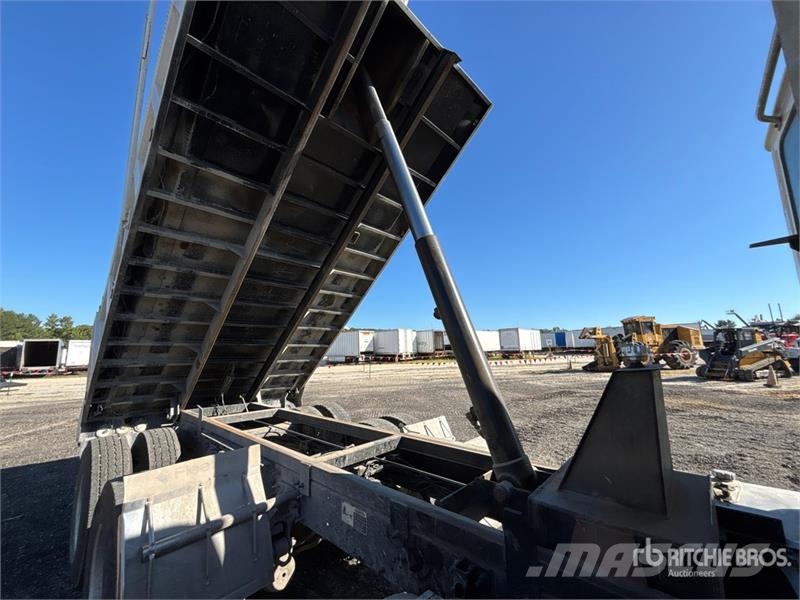Mack CXU613 6x4 T/A Dump Truck Tipper trucks