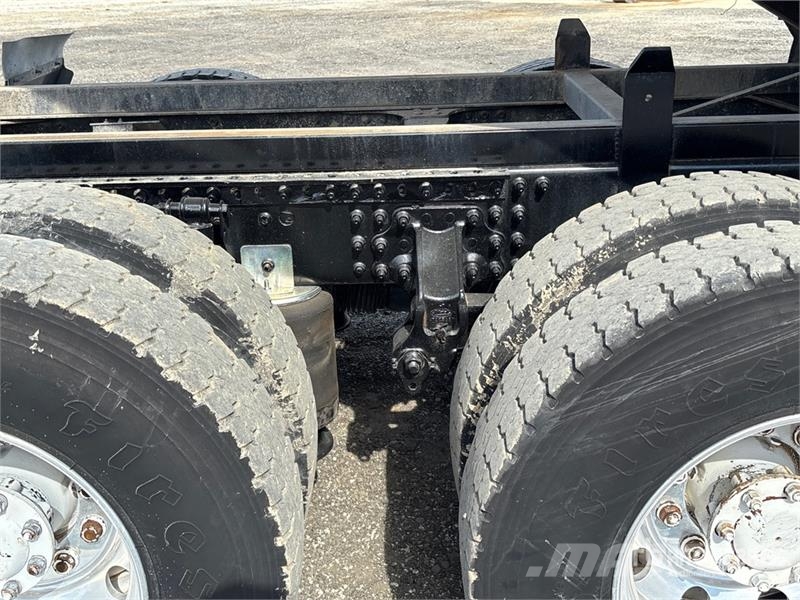Mack CXU613 6x4 T/A Dump Truck Kipper