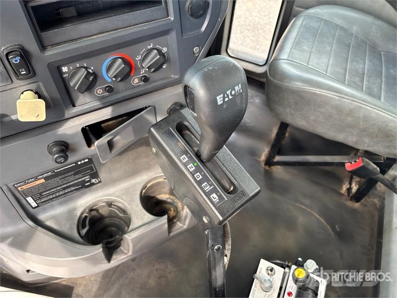 Mack CXU613 6x4 T/A Dump Truck Kipper