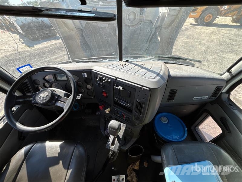 Mack CXU613 6x4 T/A Dump Truck Tipper trucks