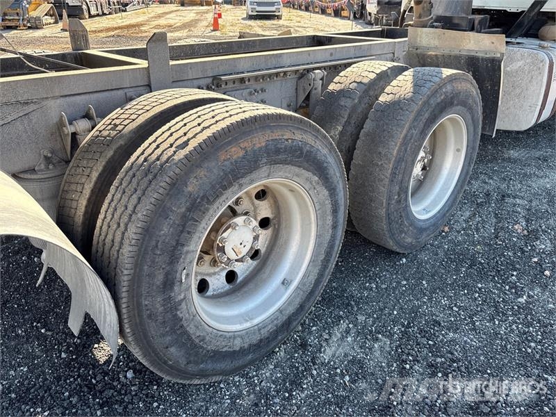 Mack CXU613 6x4 T/A Dump Truck Tipper trucks