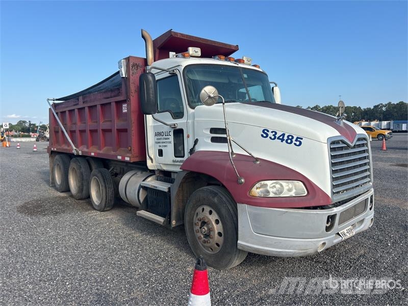 Mack CXU613 8x4 Tri/A Dump Truck Tipper trucks