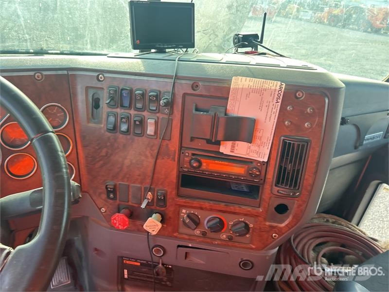Mack CXU613 8x4 Tri/A Dump Truck Tipper trucks