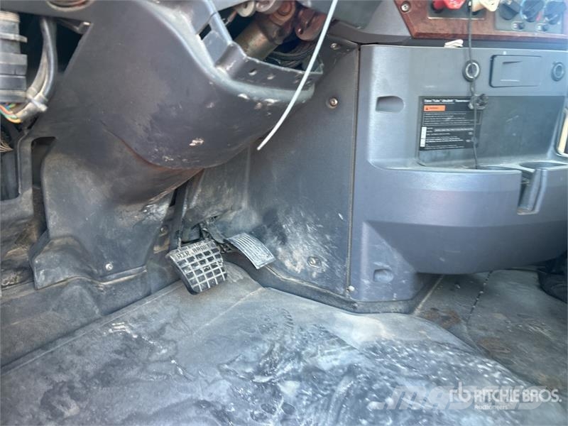 Mack CXU613 8x4 Tri/A Dump Truck Tipper trucks