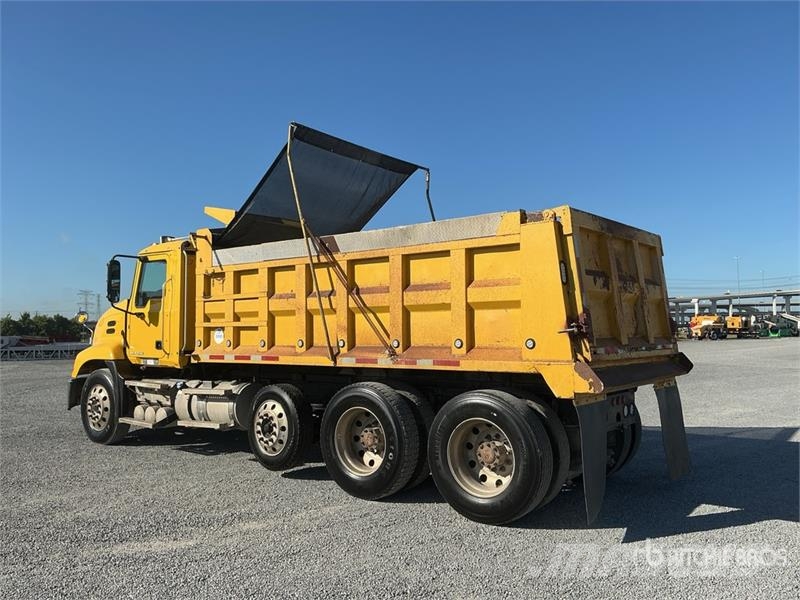 Mack CXU613 8x4 Tri/A Dump Truck 傾卸式卡車