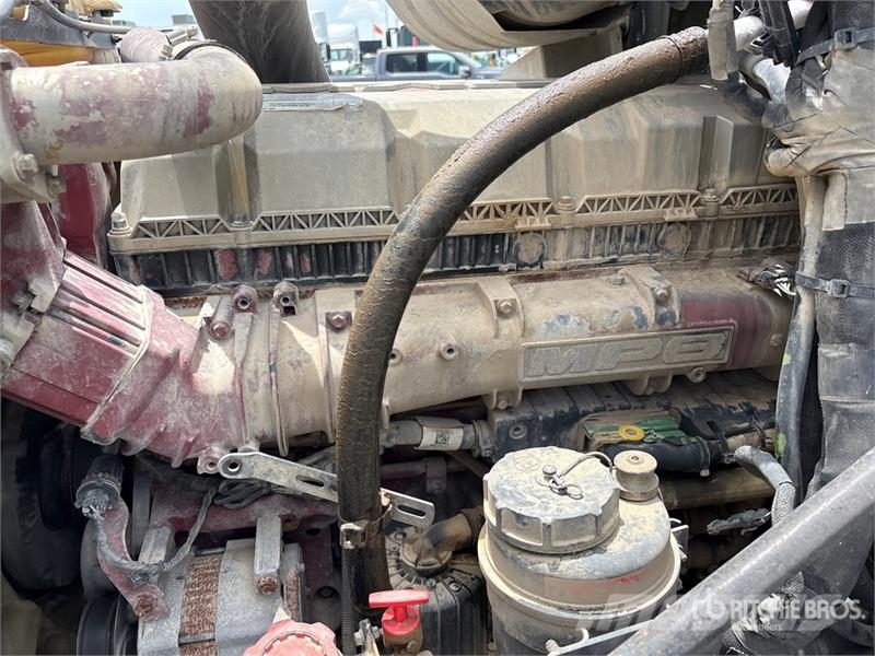Mack CXU613 8x4 Tri/A Dump Truck 傾卸式卡車